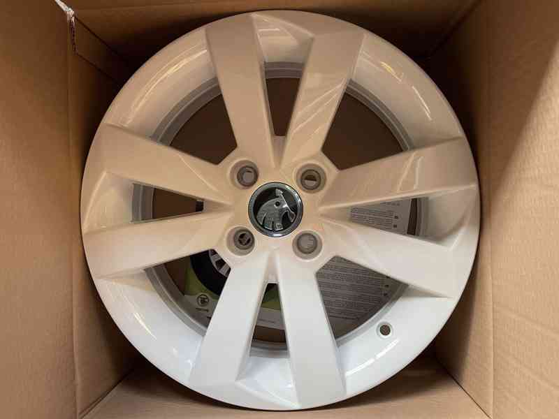 BOBINE ACCENSIONE VOLKSWAGEN Polo 3° Serie Bremi 11893 Benzina (94>01