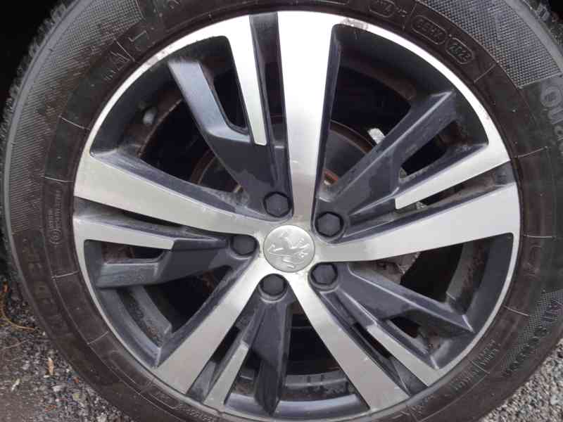 Peugeot 3008 1.2 PureTech 96 kW - foto 7