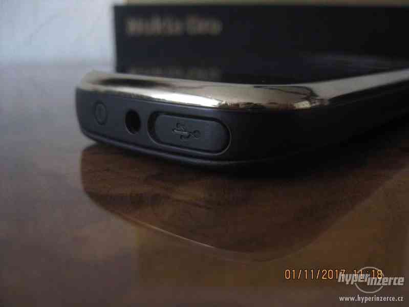 Nokia ORO - gold 18 carat + sapphire + leather - foto 8