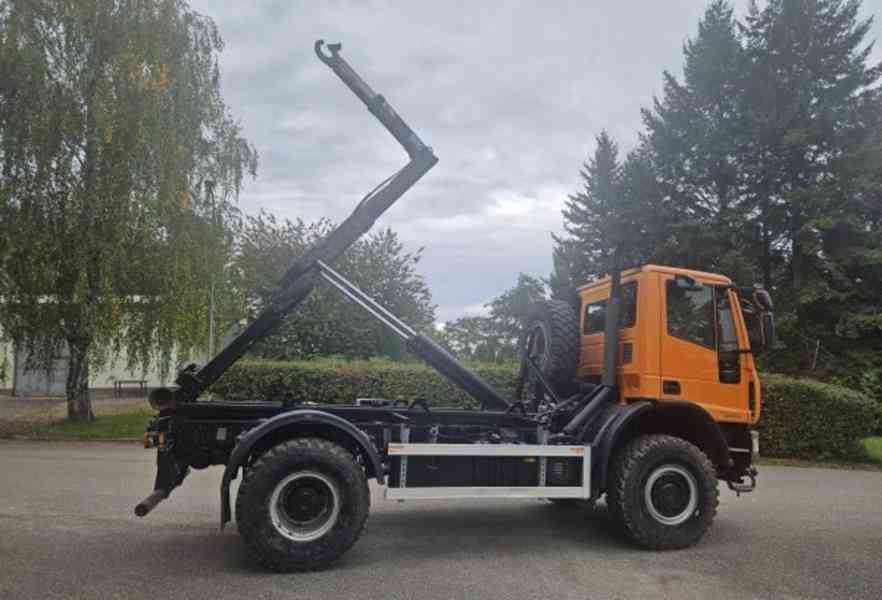 4x4 sypač Iveco 13.5t radlice hák kontejner - foto 9