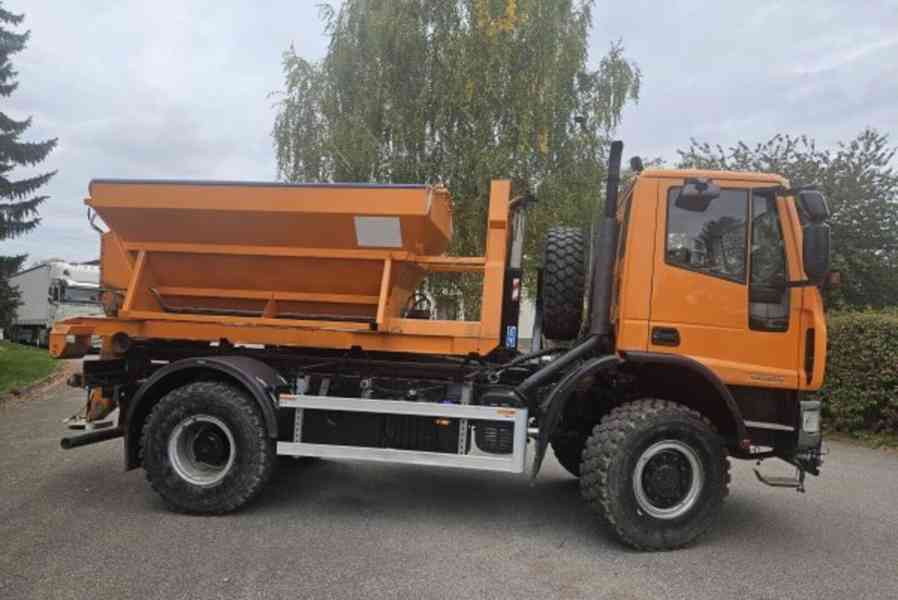 4x4 sypač Iveco 13.5t radlice hák kontejner - foto 5