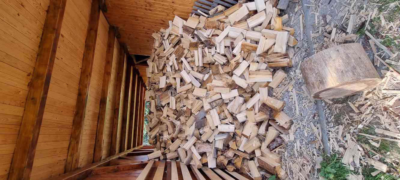 Palivové dřevo SUCHÉ  - foto 1