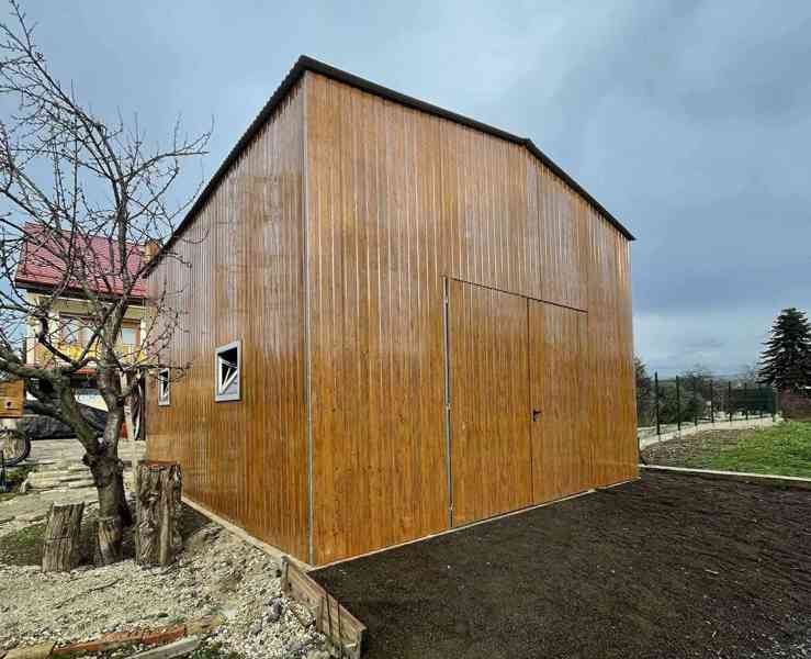 Hala - Plechova garáž 6x6m Dvoukřídlá vrata 2x okno TS1021 - foto 3