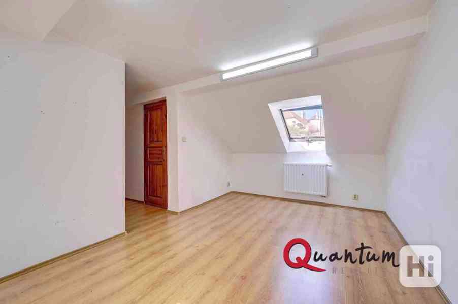 Prodej rodinného domu 140 m2, pozemek 232 m2 - foto 10