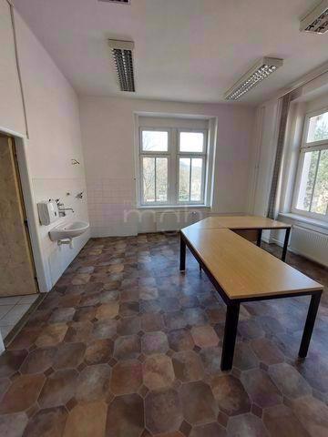 Pronájem nebytového prostoru 120m2, K.Vary, Libušina ulice - foto 9