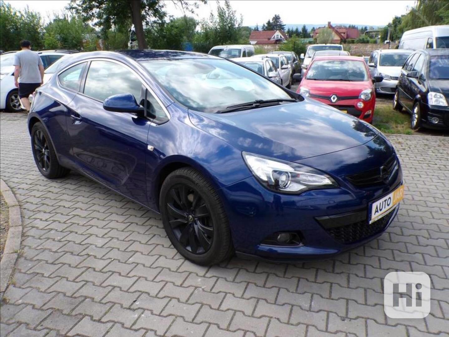 Opel Astra 2,0 GTC - foto 1