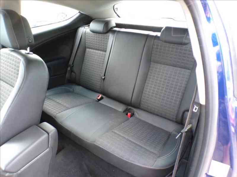 Opel Astra 2,0 GTC - foto 10