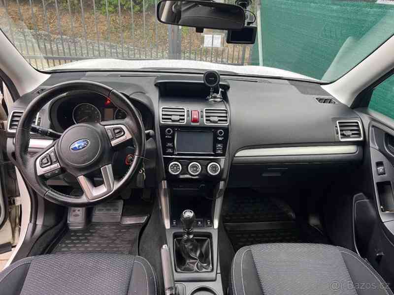 Subaru Forester 2,0 benzín, manuál - foto 16
