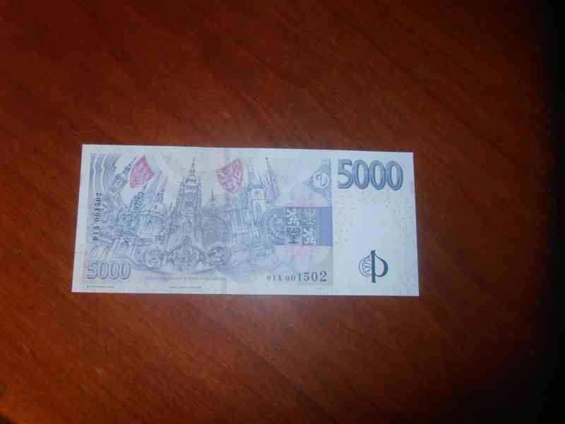 bankovka 5000 s přítiskem