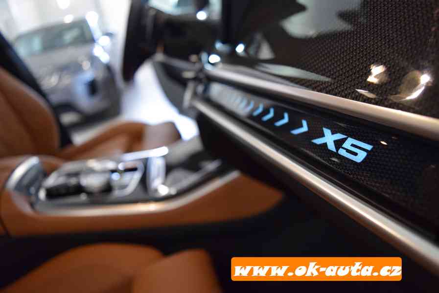 BMW X5 3.0D xDRIVE M SPORT PAKET 9 300 km rv 2024 CZ-DPH  - foto 22