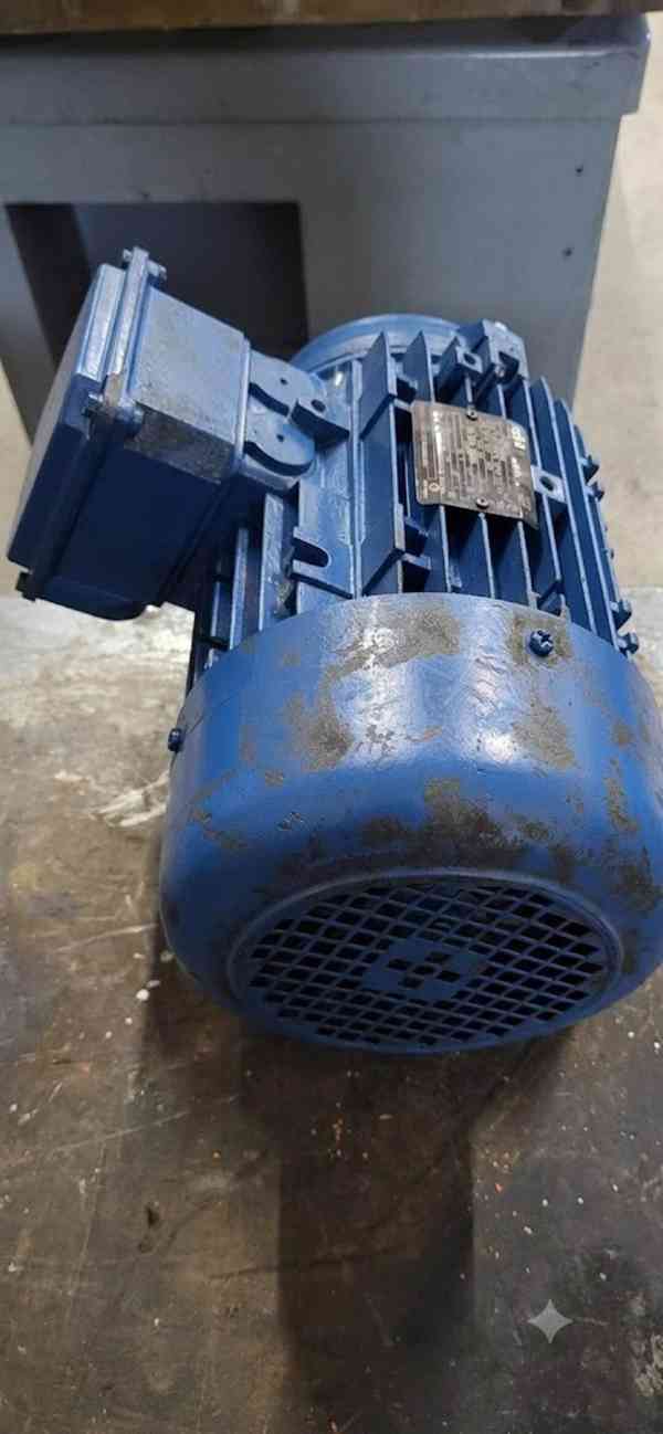 Elektromotor 6kW - 230 / 400 V - 2830 ot/min. - foto 4
