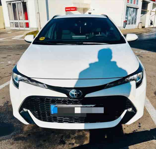 Toyota Corolla 2023 hybrid - foto 10