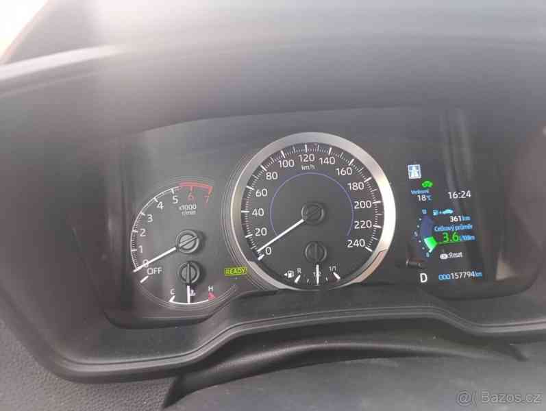 Toyota Corolla 2023 hybrid - foto 9