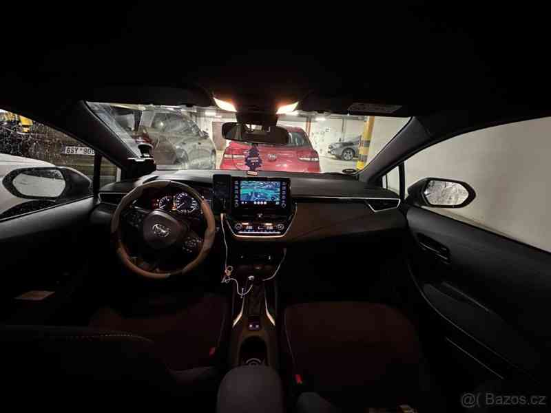 Toyota Corolla 2023 hybrid - foto 3