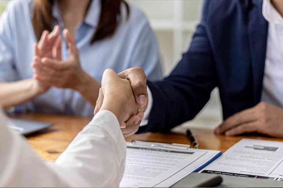 Online půjčka s rozumnou úrokovou sazbou. Kontaktujte nás pr - foto 4