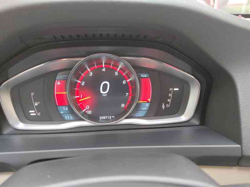 Prodam volvo s60 2014 lift T5 - 5 val turbo benzin - foto 8