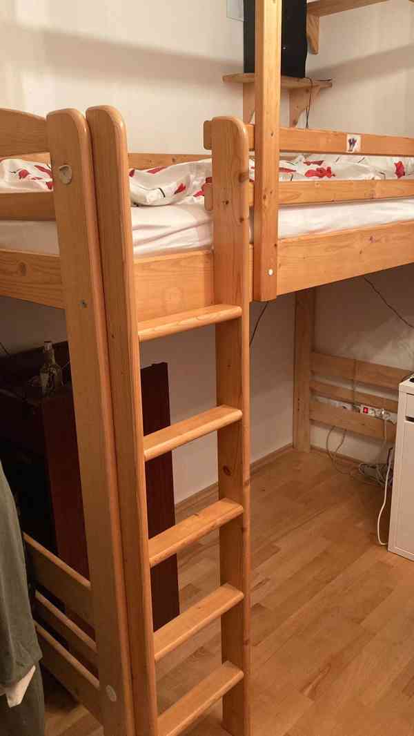 Zvýšená postel z masivu - foto 4