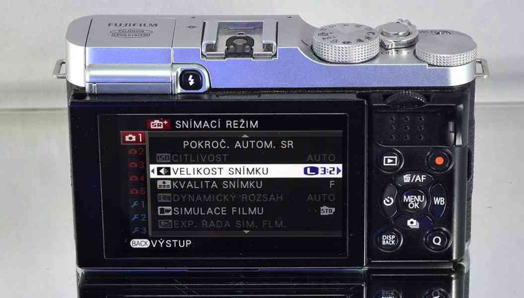 Fujifilm X-A2 + Objektiv XC 16-50mm 12800 Exp. - foto 10