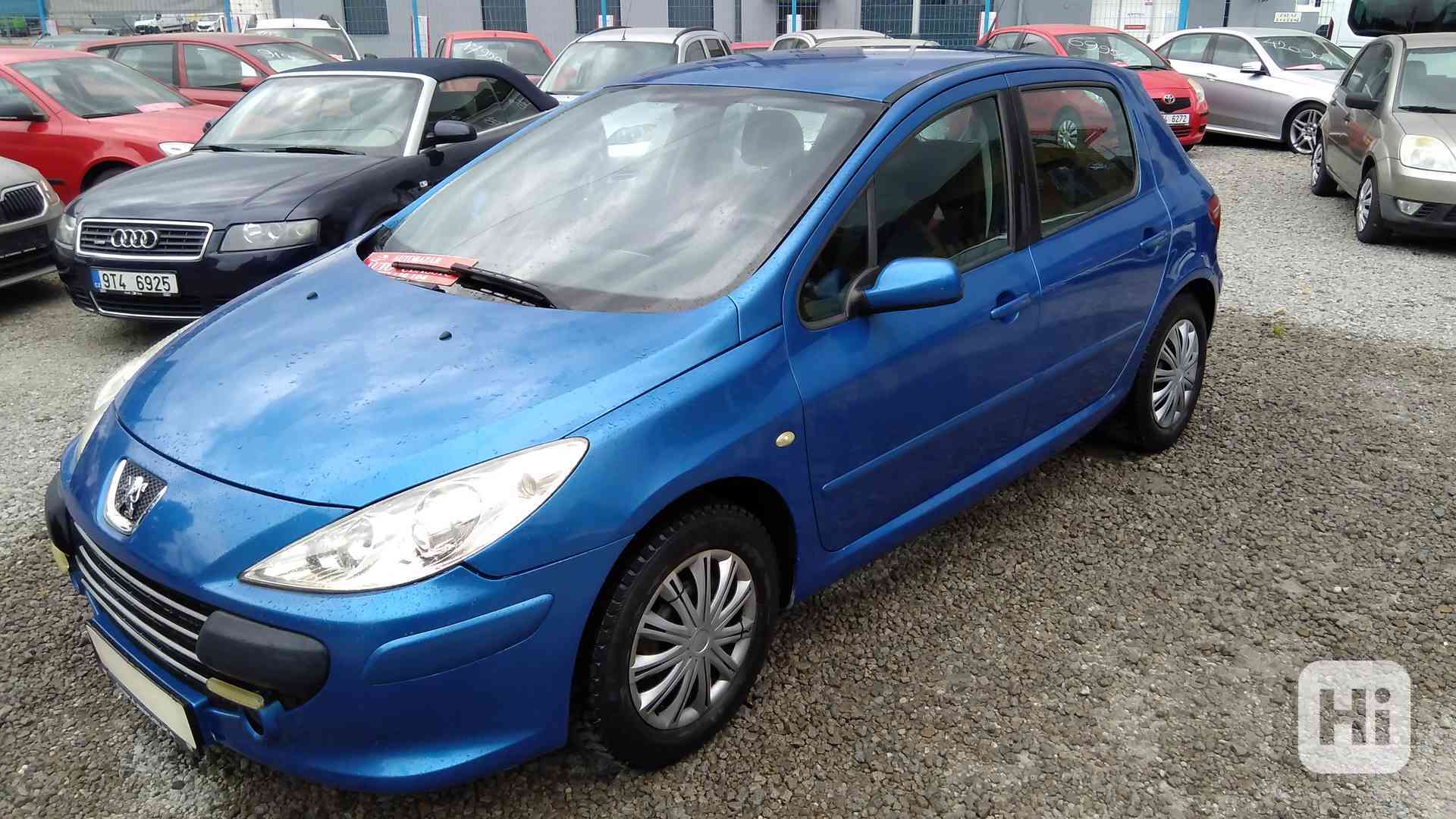 PEUGEOT 307 1,6HDI Hatchback - foto 1