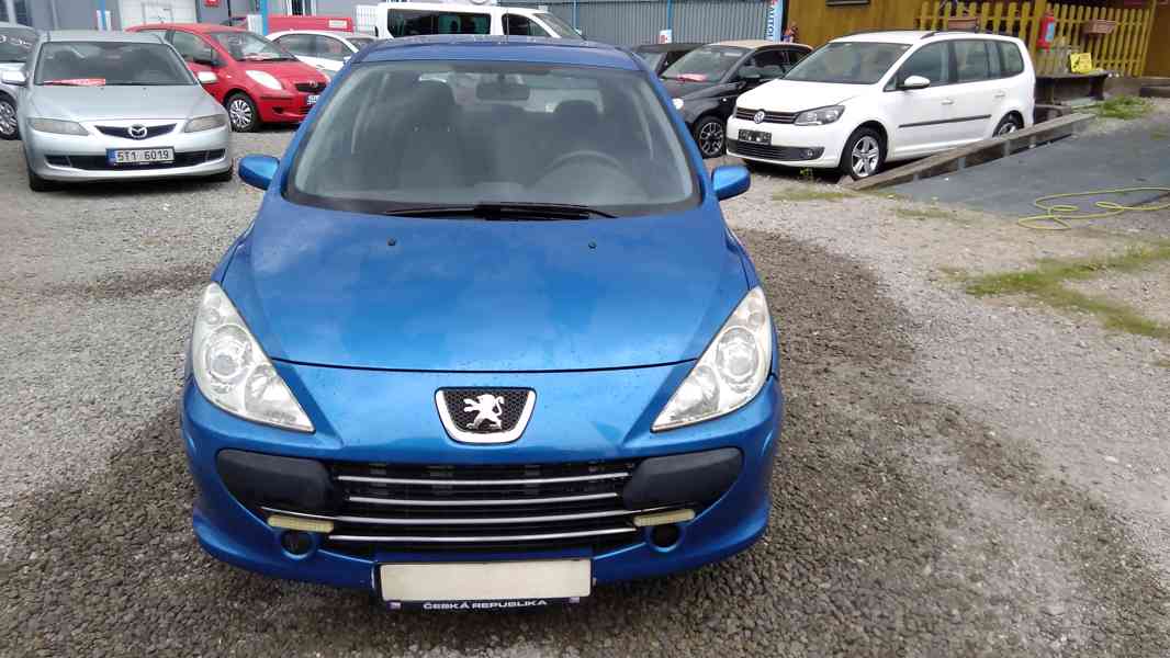 PEUGEOT 307 1,6HDI Hatchback - foto 3