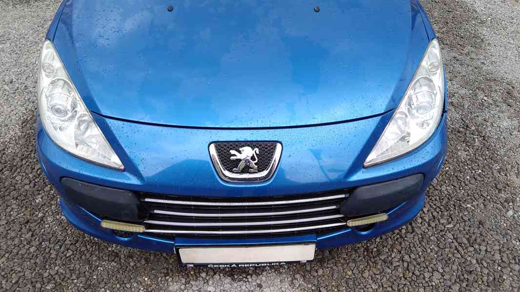 PEUGEOT 307 1,6HDI Hatchback - foto 9