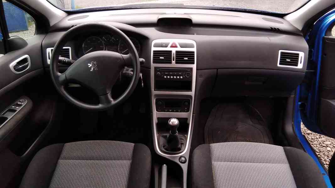 PEUGEOT 307 1,6HDI Hatchback - foto 13