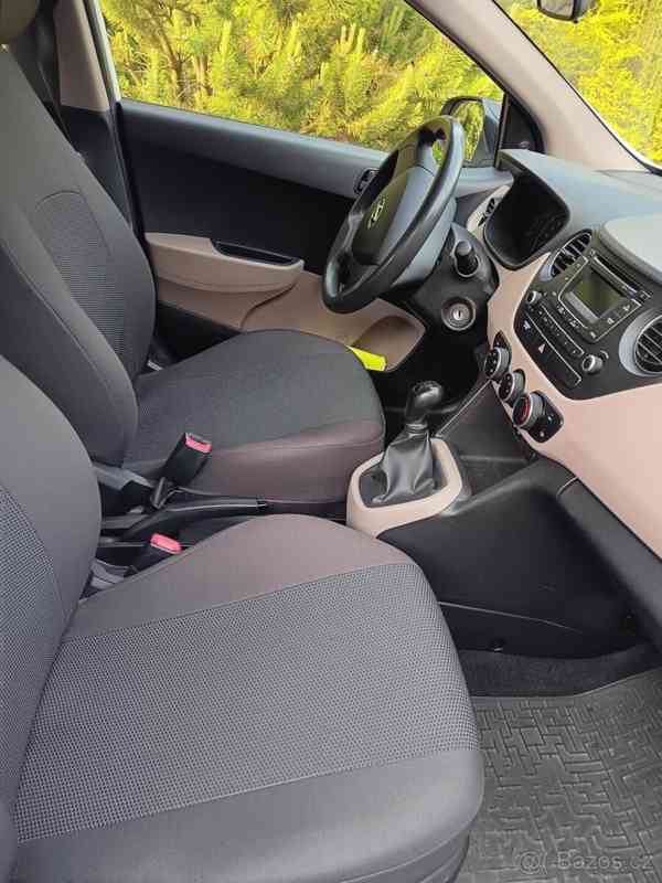Hyundai i10 1,0 - foto 7