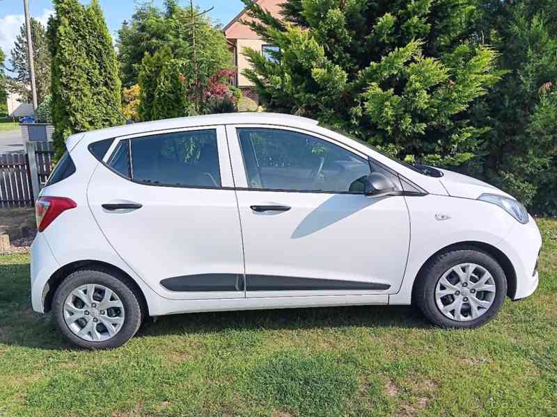 Hyundai i10 1,0 - foto 2
