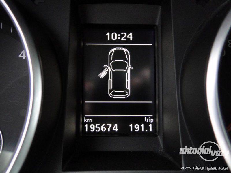 Volkswagen Golf 1.6, nafta, automat, RV 2010, navigace - foto 4