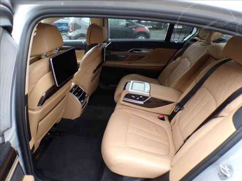 BMW 3,0 730Ld xDrive - DPH,1.MAJITEL - foto 12