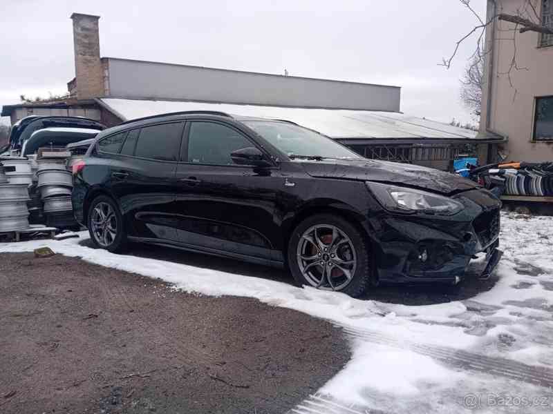 Ford Focus 1,5   ecoboost STline - foto 12