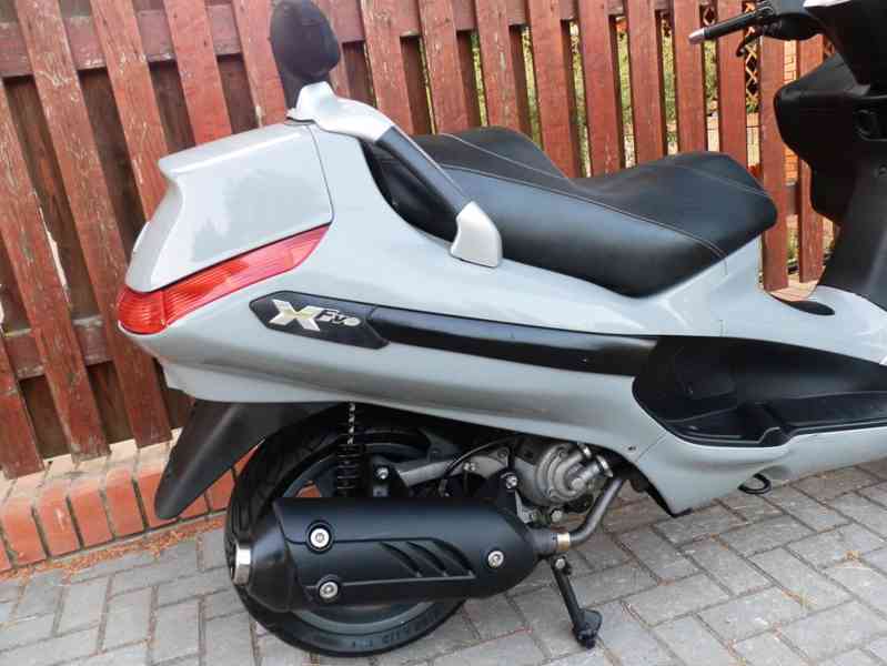 Piaggio X-Evo 125 2012 - foto 4