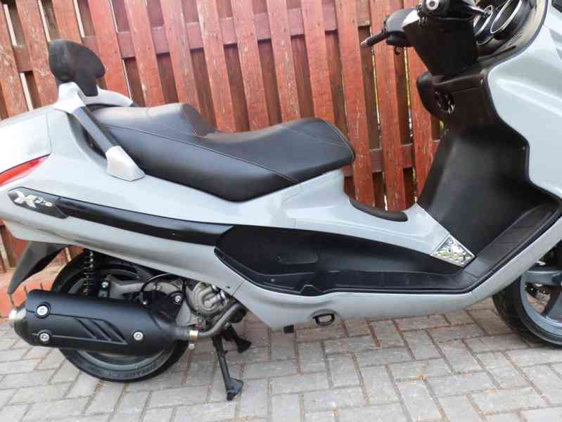 Piaggio X-Evo 125 2012 - foto 3