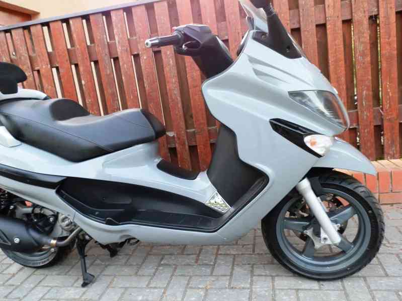 Piaggio X-Evo 125 2012 - foto 2