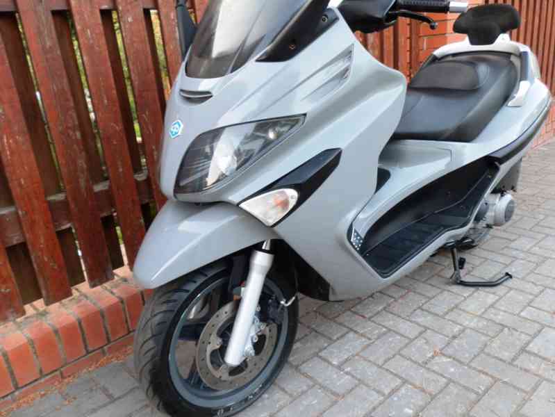 Piaggio X-Evo 125 2012 - foto 16
