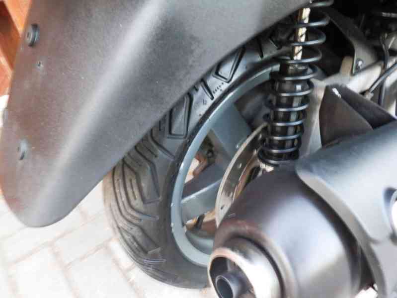 Piaggio X-Evo 125 2012 - foto 6