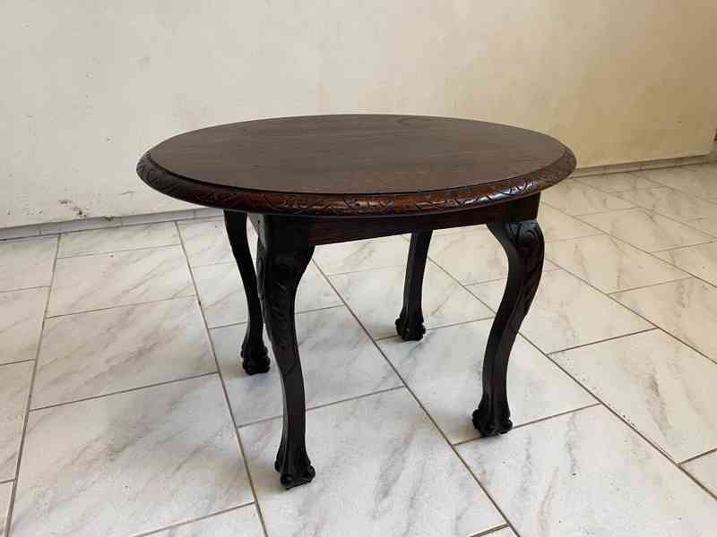 Stylový masivní stolek - foto 1