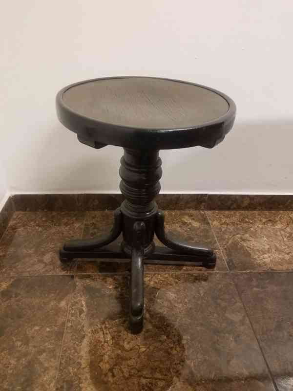 Stolička ke klavíru otočná - foto 1