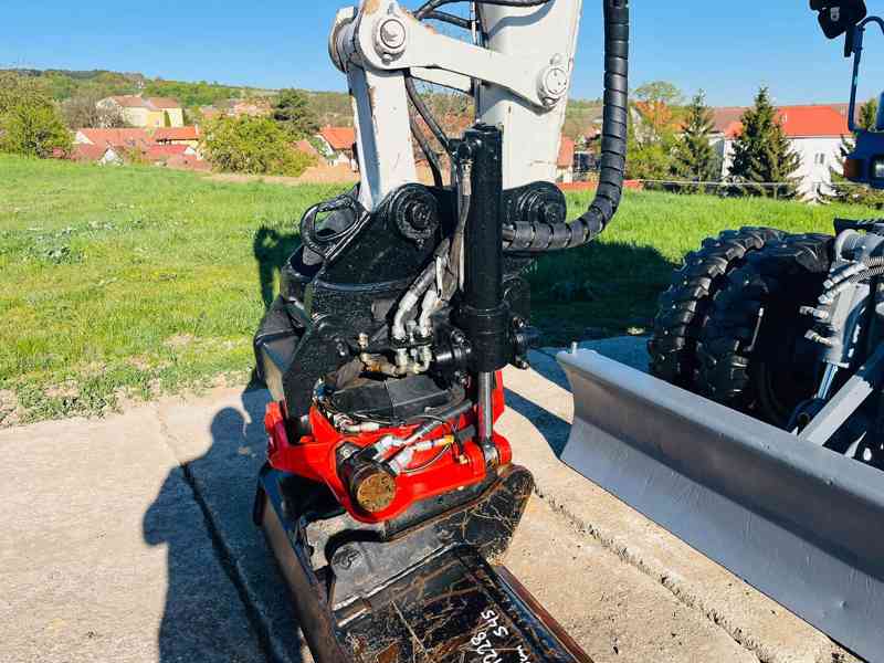 Kolové rypadlo Takeuchi TB295W (Možnost leasingu) - foto 8