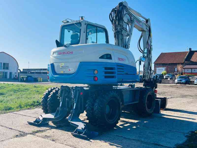 Kolové rypadlo Takeuchi TB295W (Možnost leasingu) - foto 4