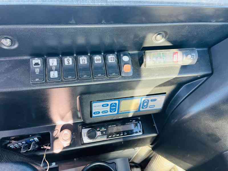 Kolové rypadlo Takeuchi TB295W (Možnost leasingu) - foto 13