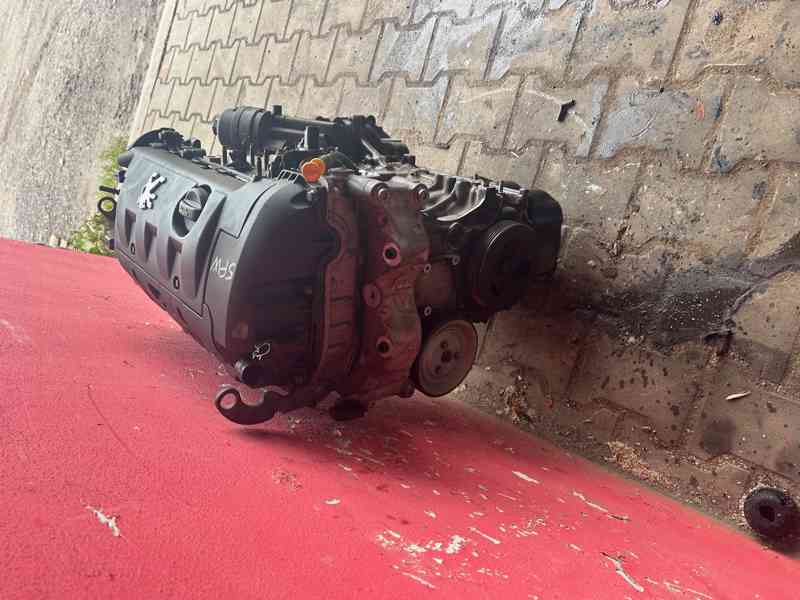 Motor 1,6 16 VTI 5FW 5F05 88KW Peugeot Citroen - foto 2