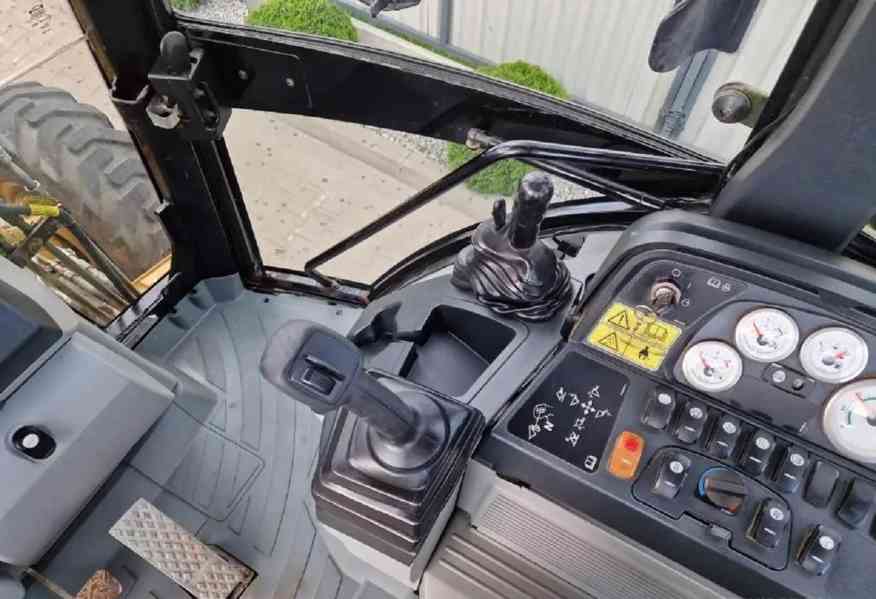 traktorbagr Caterpillar 432E 66 kW /4,4 l - foto 4