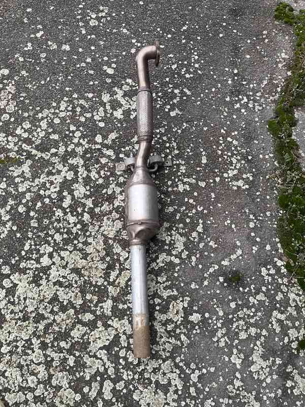 OCTAVIA 1.9TDi 1.díl výfuku s katalyzátorem - foto 2