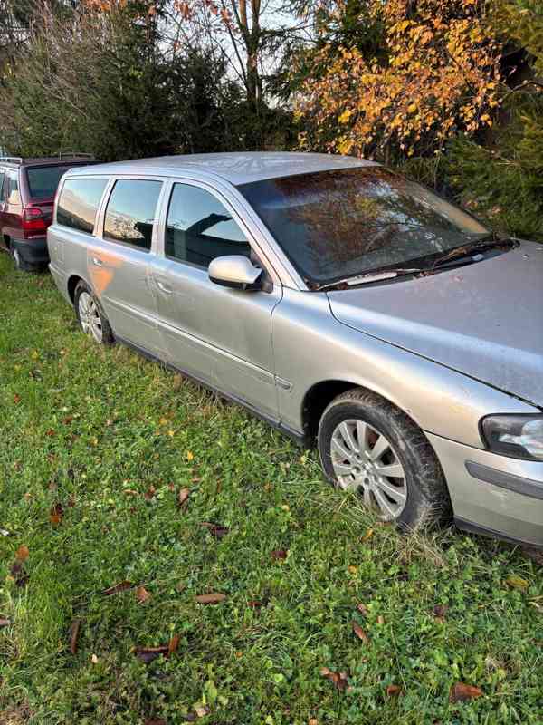 Volvo v 70 - foto 3