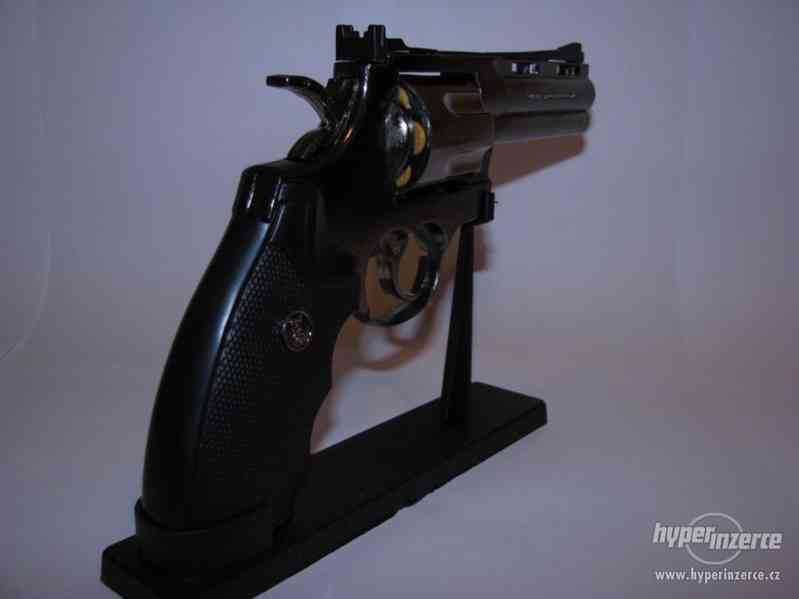 Pistole PYTHON 357 jako zapalovač (revolver) Zapalovač - foto 6