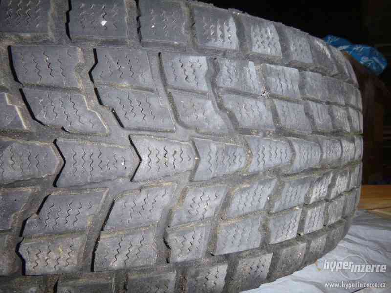 Prodám zimní pneu Dunlop - foto 7