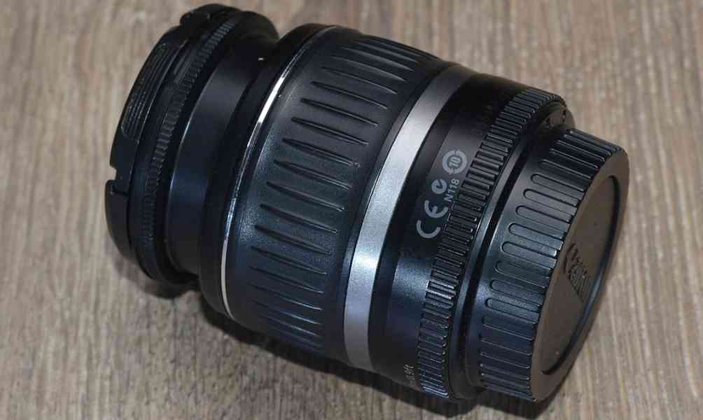 Canon EFs 18-55mm f/3.5-5.6 IS II - foto 5