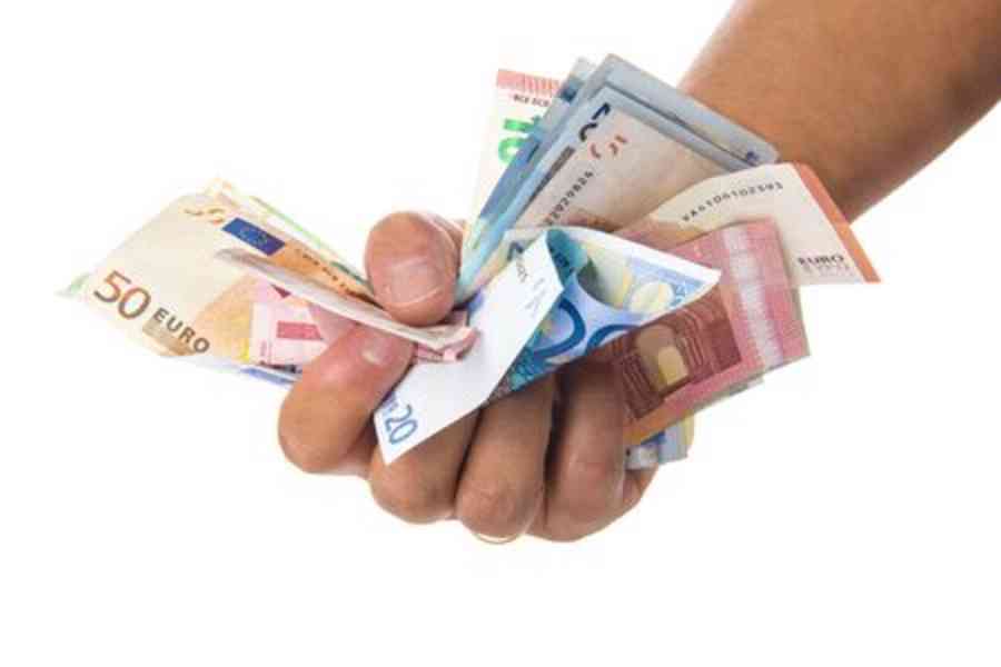 Potřebujete investici nebo velkou půjčku od 15 milionu Kč - foto 1