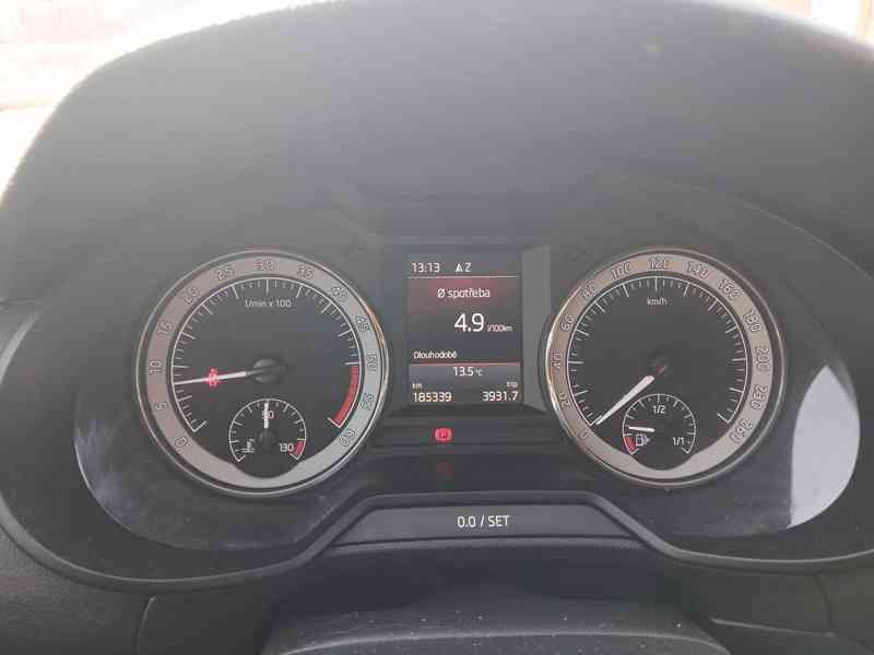 ŠKODA Octavia Combi Style 1,6 TDI 85 kW - foto 19